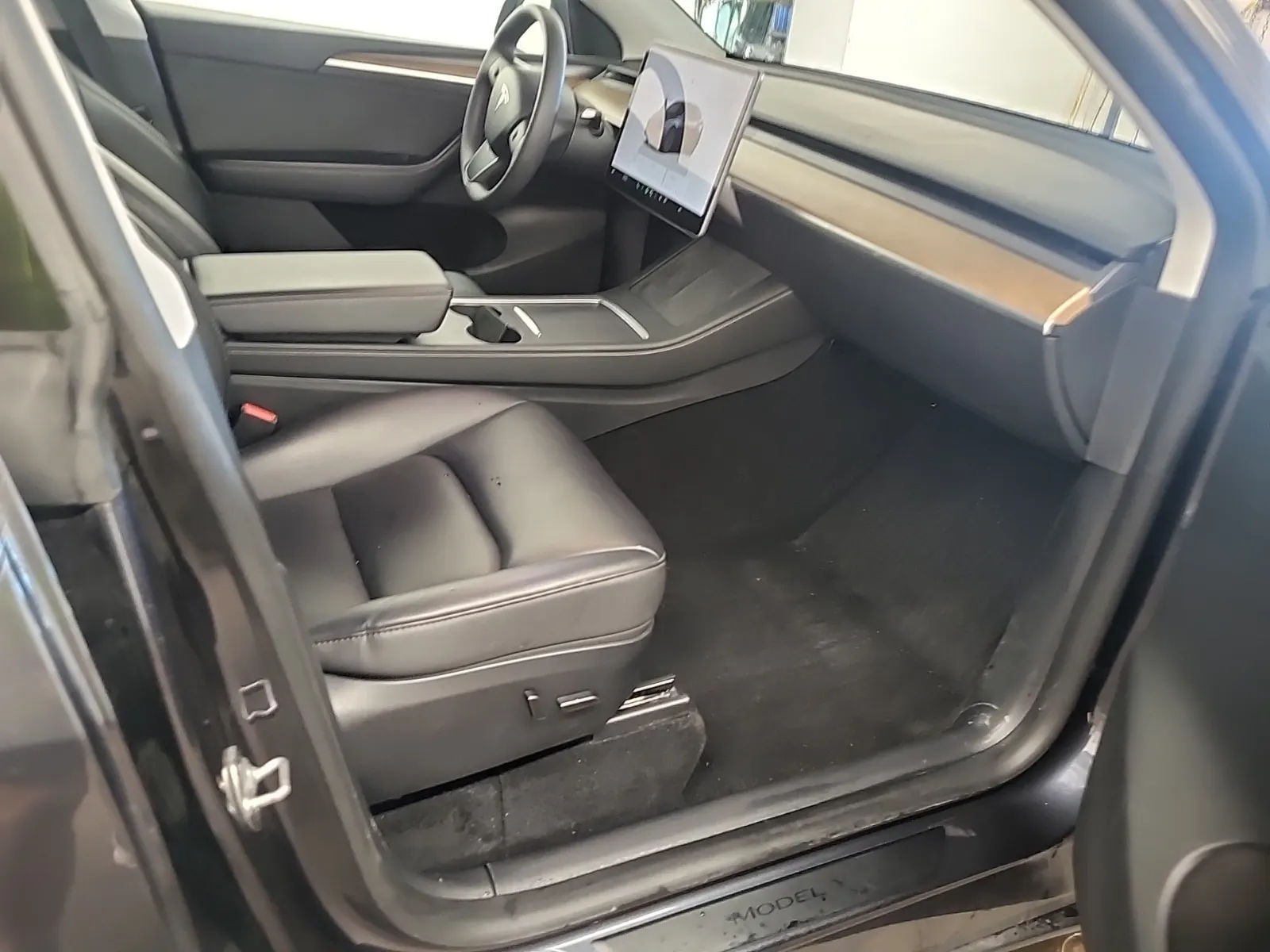 Right Side Interior Photo