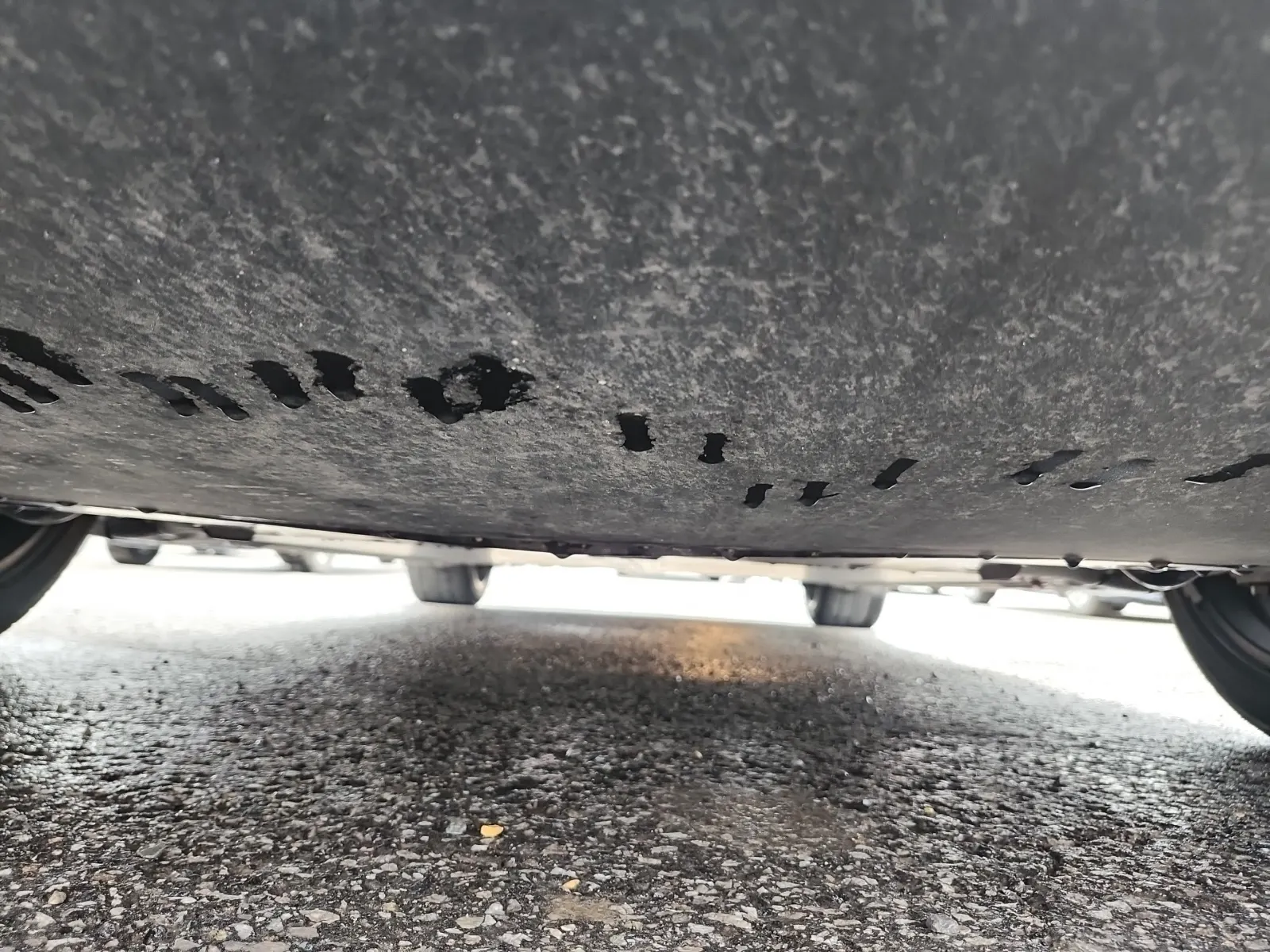 Undercarriage - Front Photo