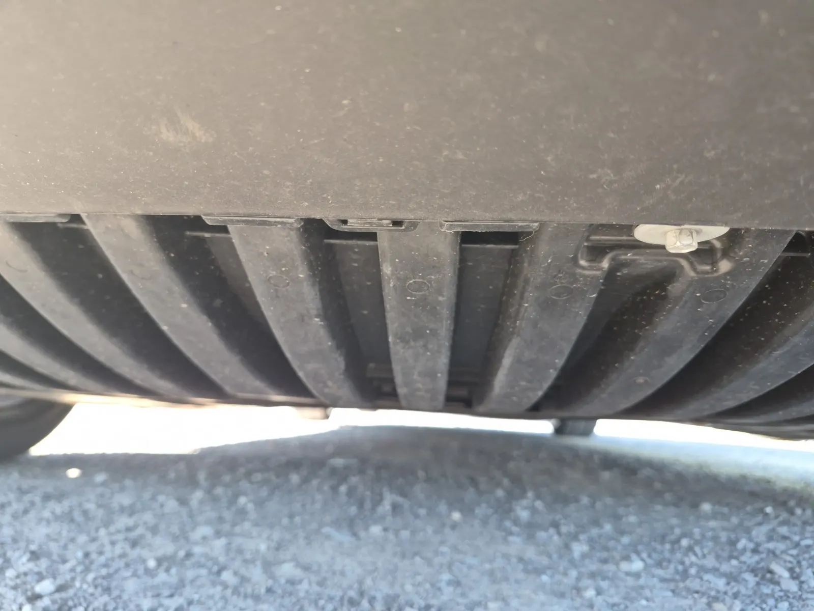 Undercarriage - Front Photo