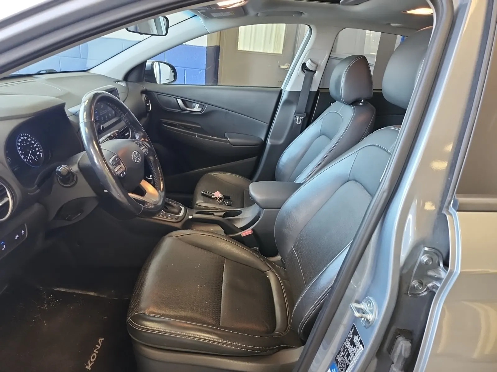 Front Interior Photo