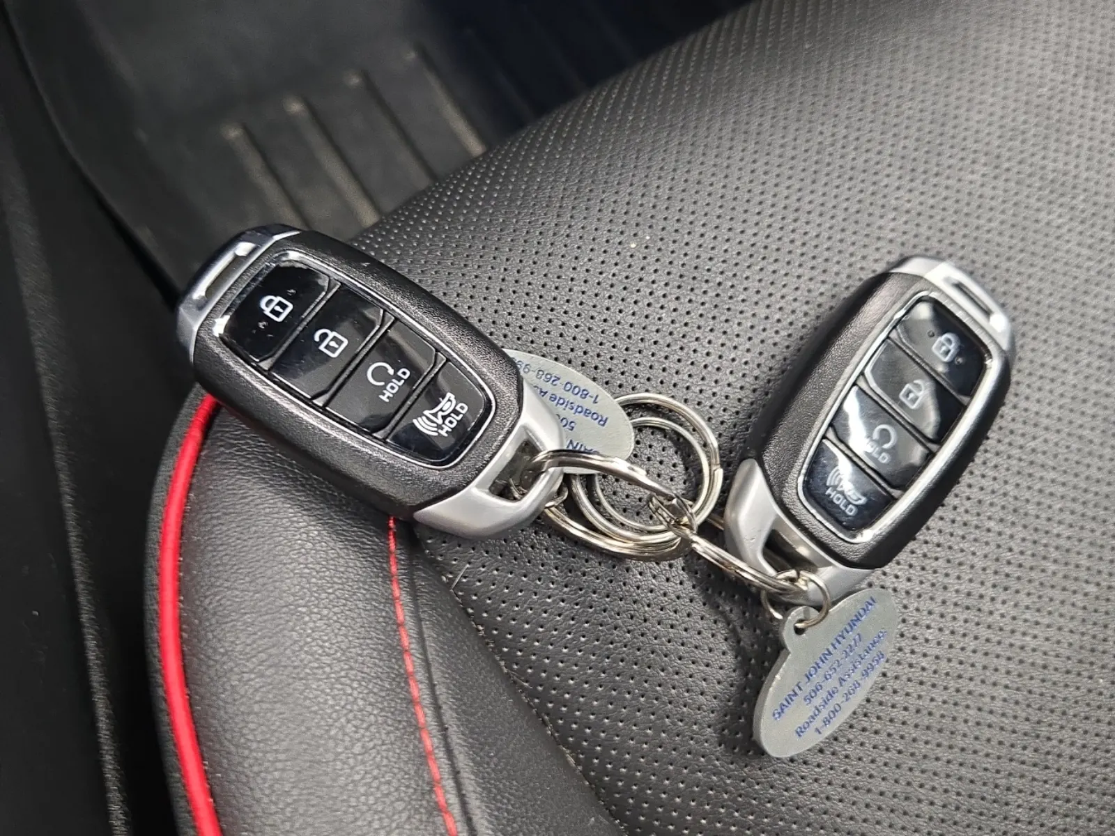 Keys/Fobs/Manual Photo