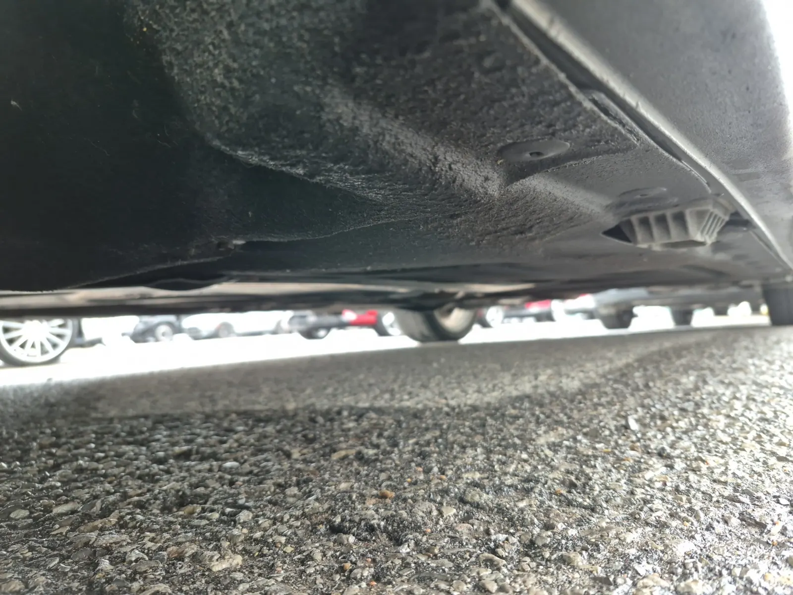 Undercarriage - Driver Photo