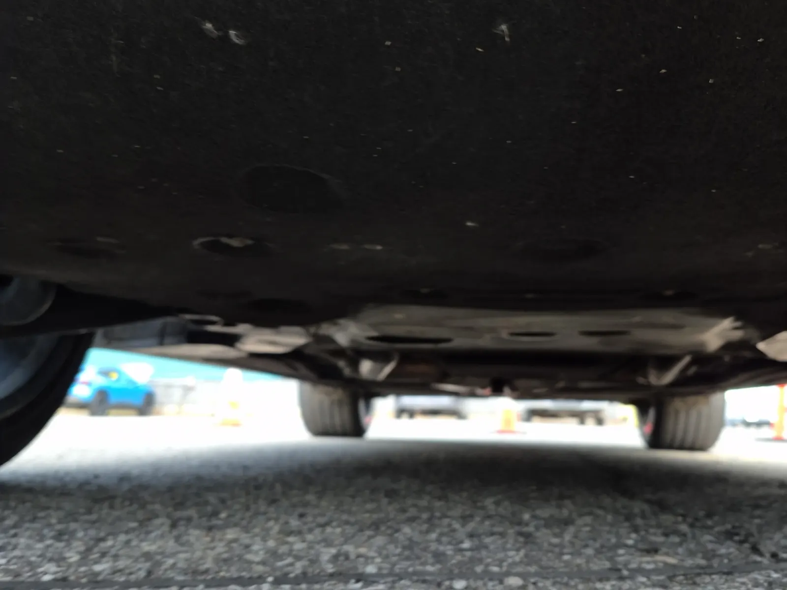 Undercarriage - Front Photo