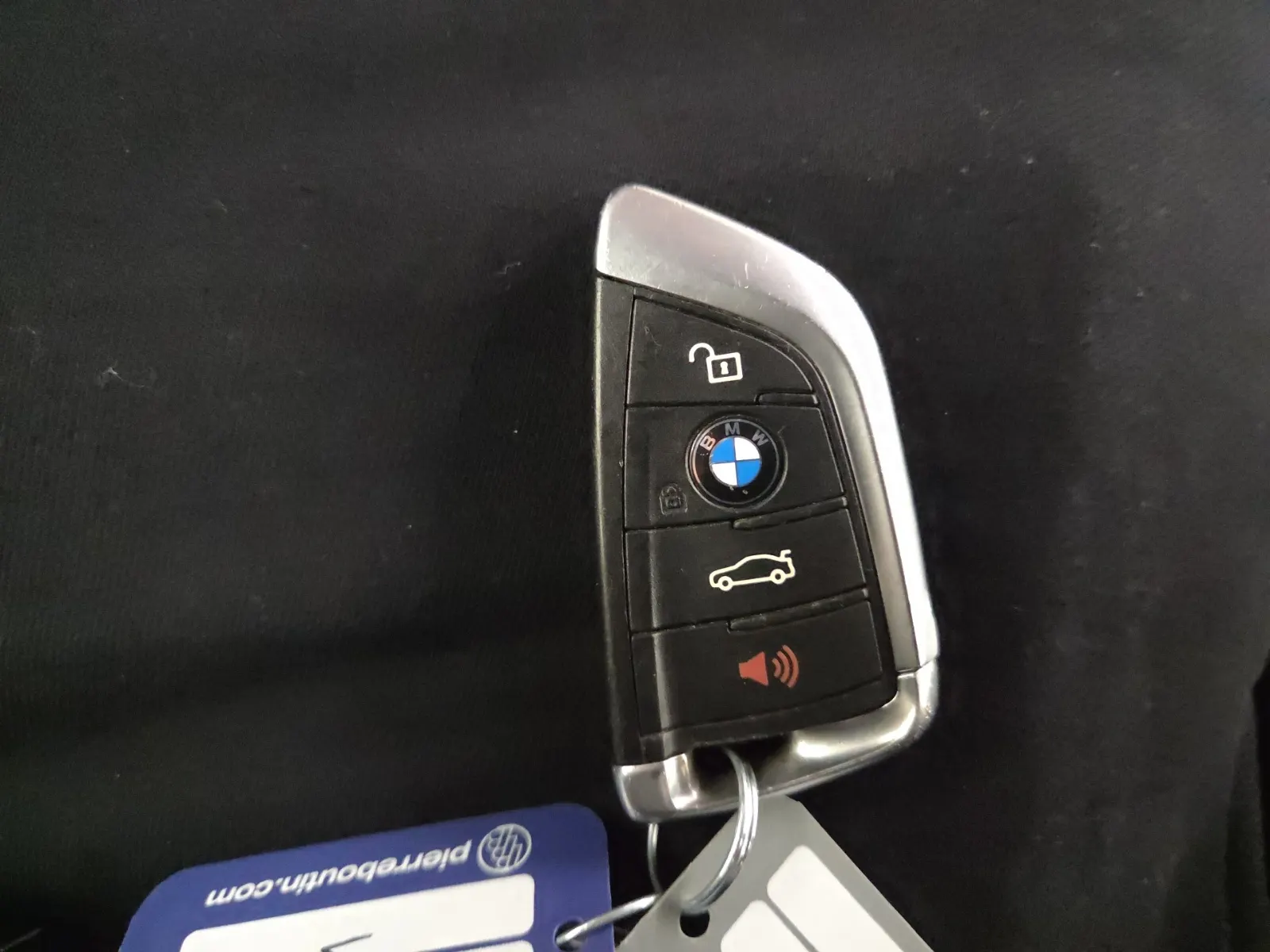 Keys/Fobs/Manual Photo