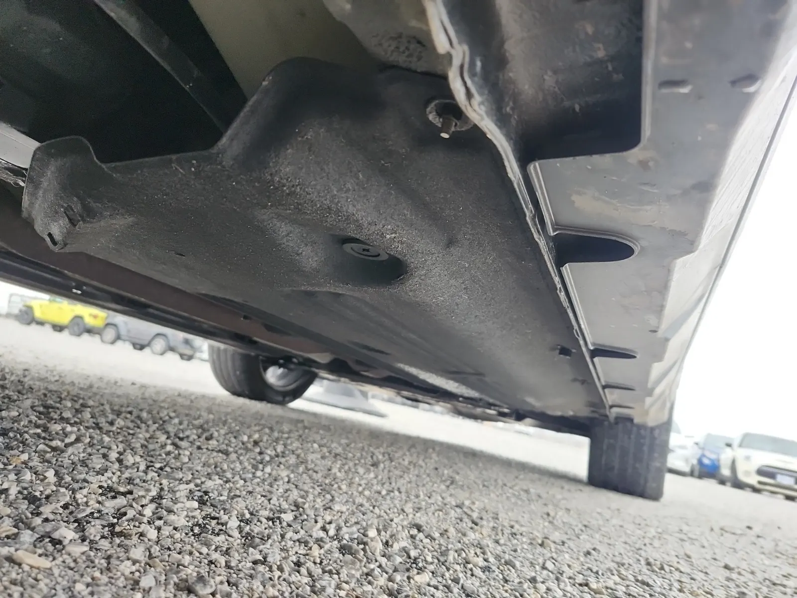 Undercarriage - Passenger Photo