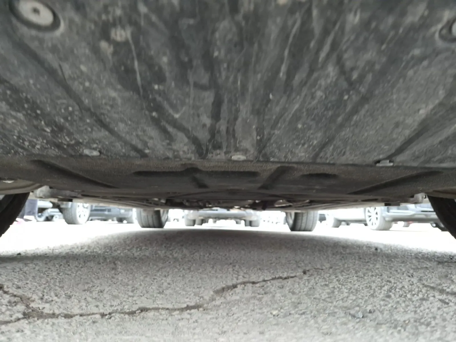 Undercarriage - Front Photo