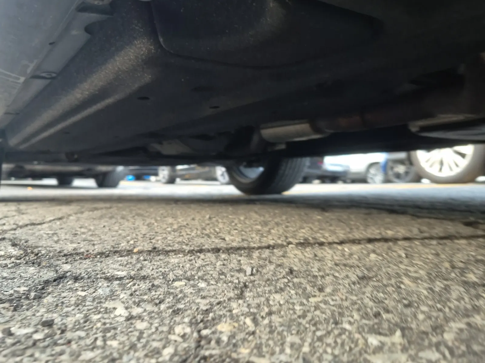 Undercarriage - Driver Photo