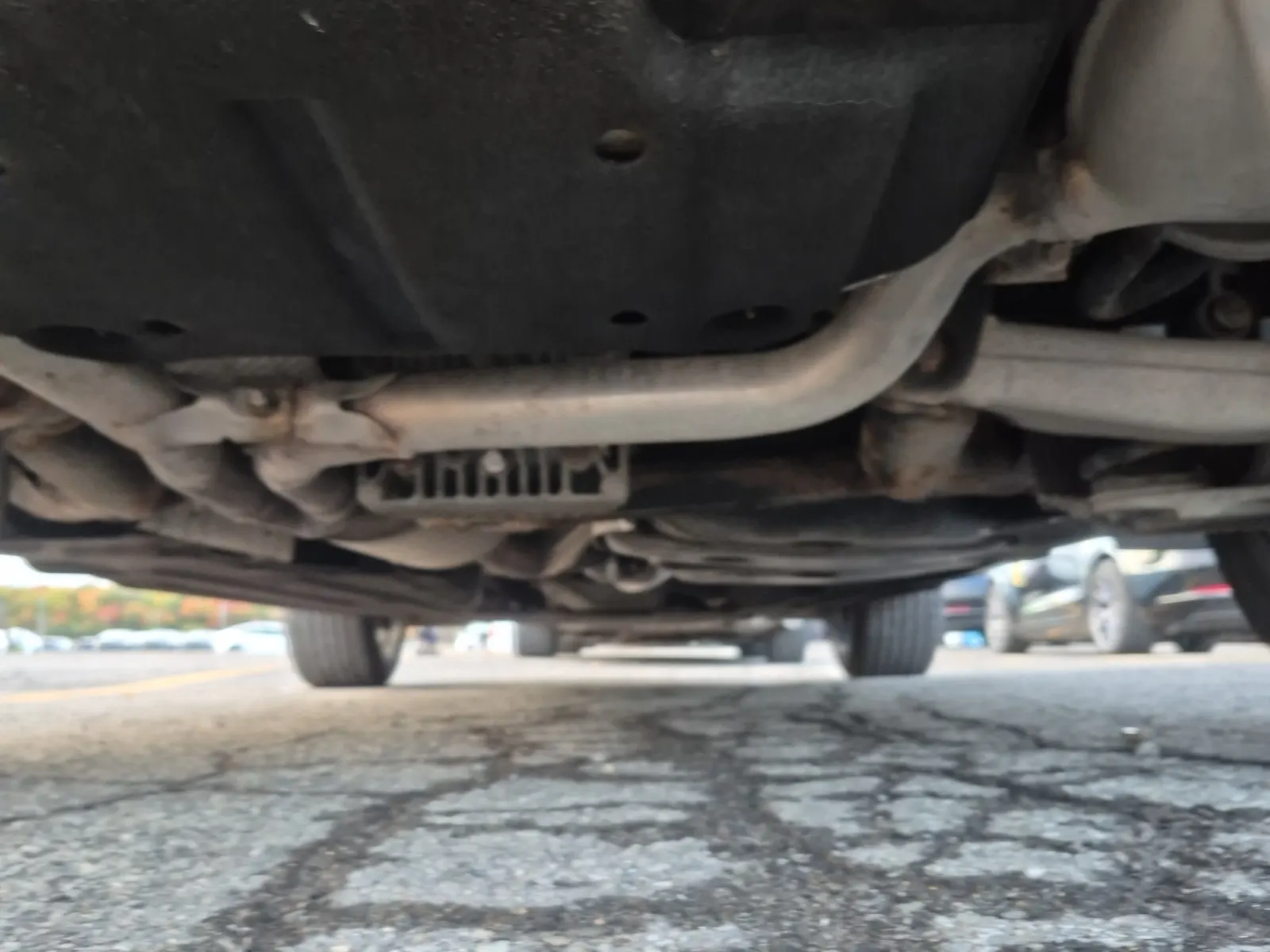 Undercarriage - Rear Photo