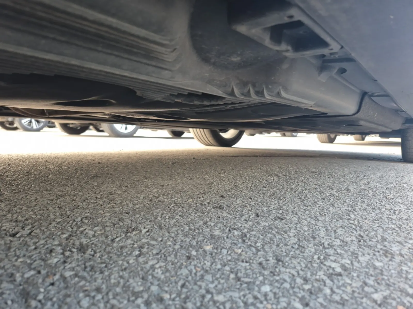 Undercarriage - Passenger Photo