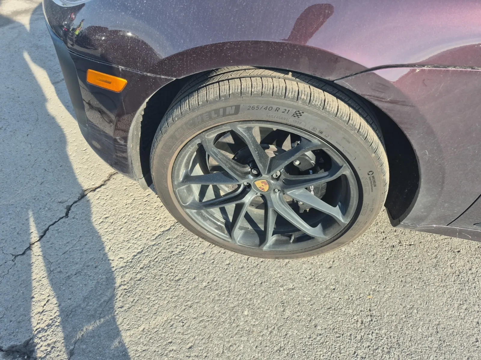 Front driver wheel/tire photo