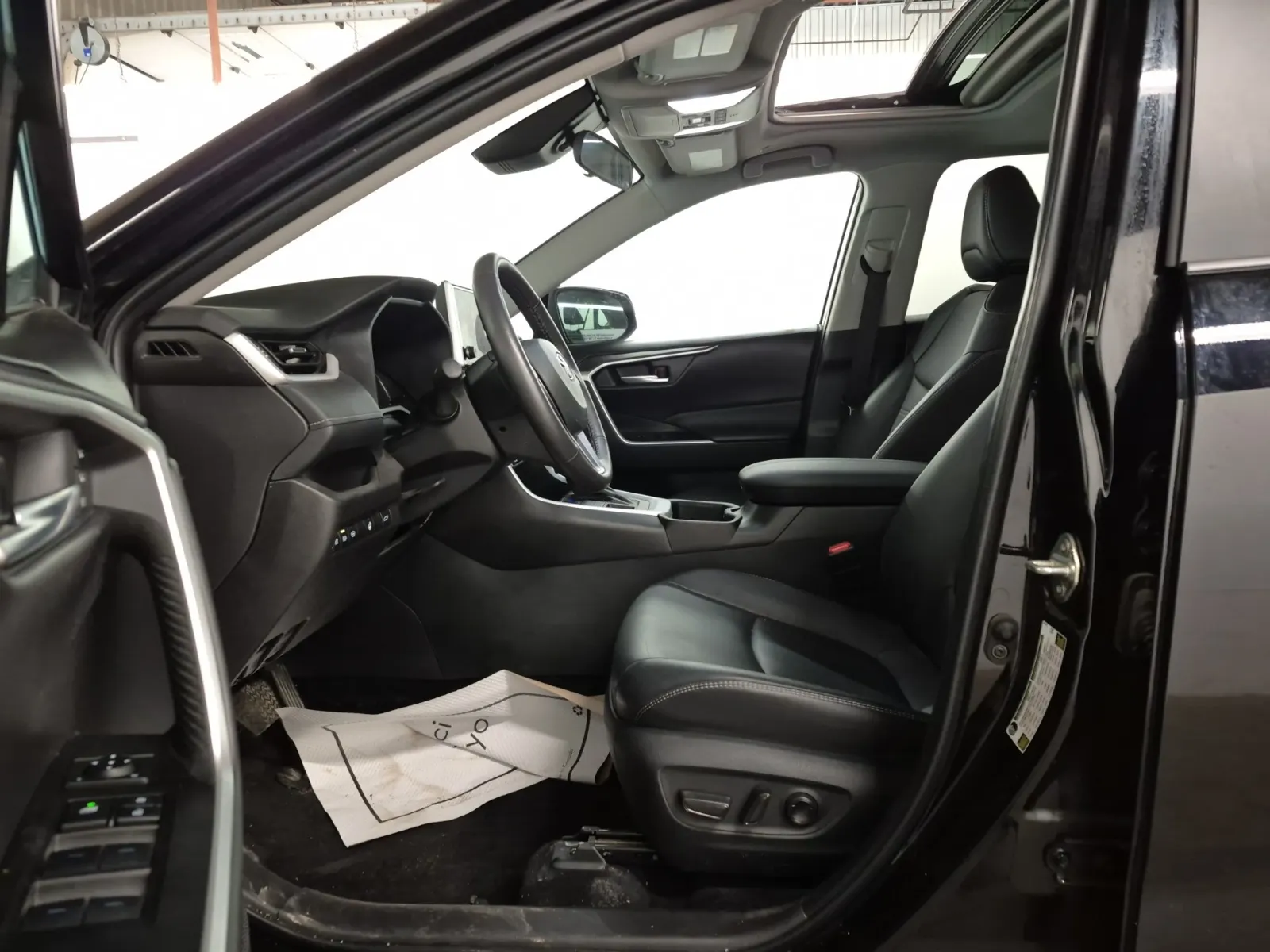 Front Interior Photo