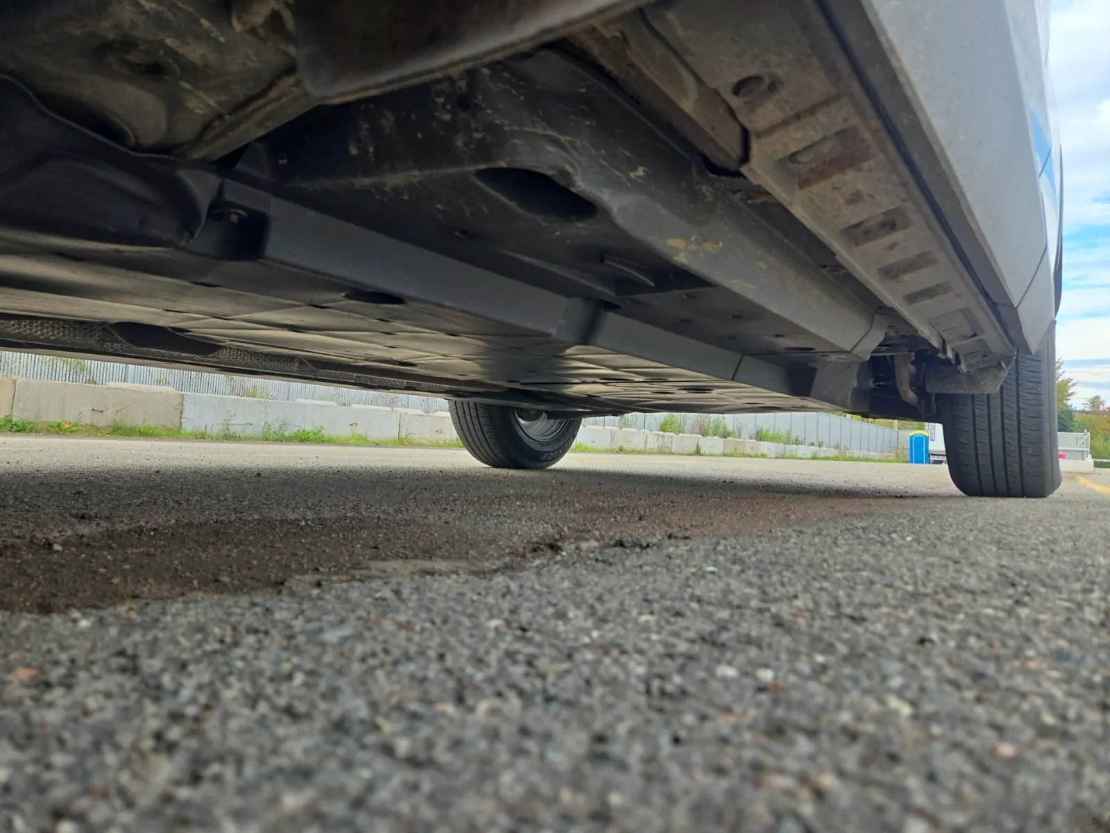 Undercarriage - Driver Photo