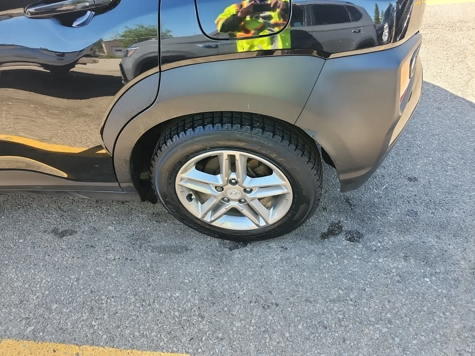 Left Rear Wheel/Tire Photo