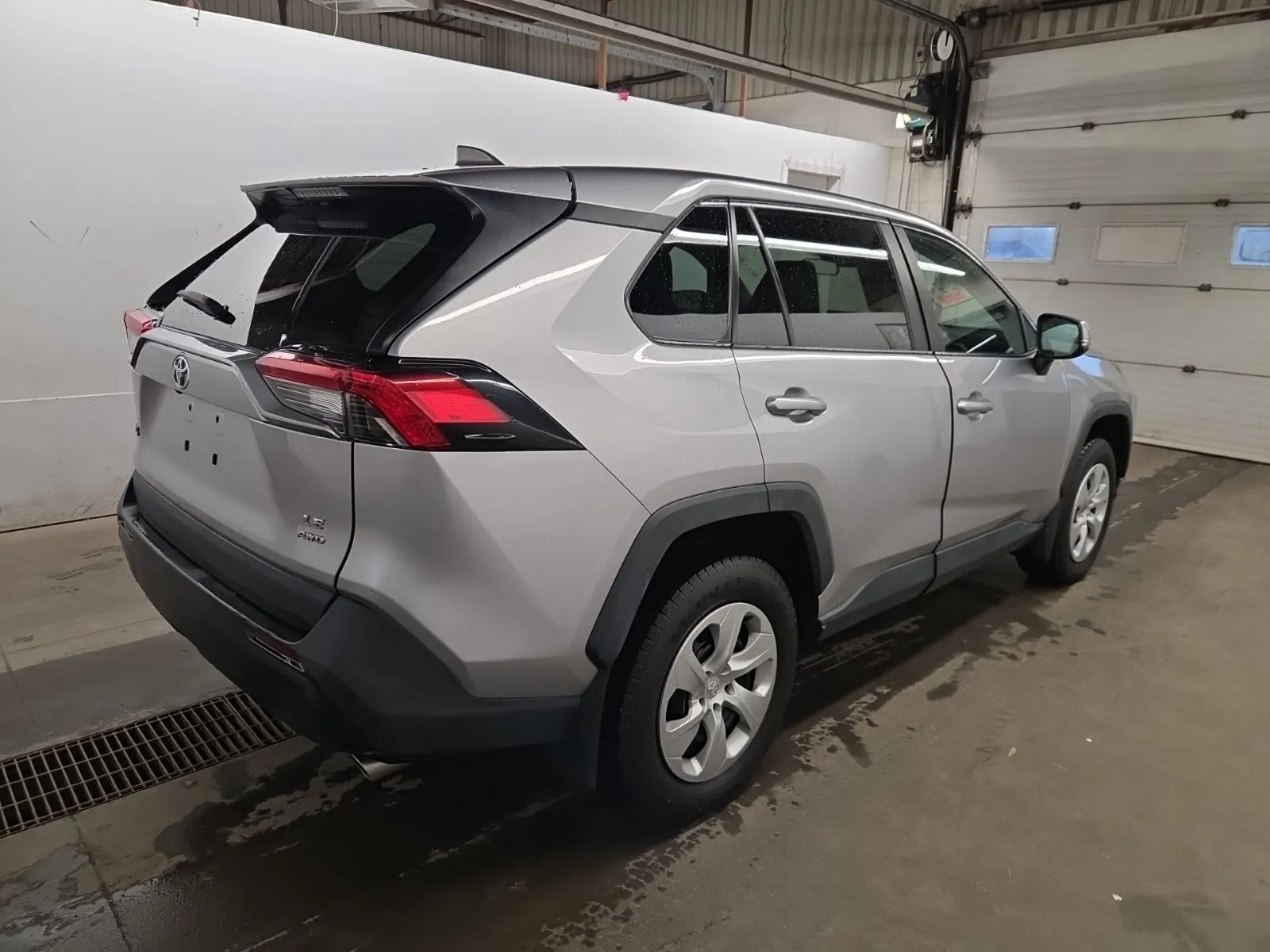 Passenger Rear 3/4 Photo
