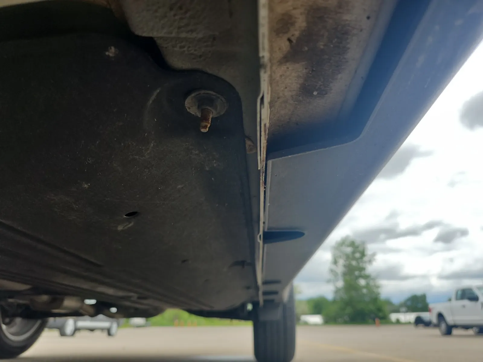 Undercarriage - Driver Photo