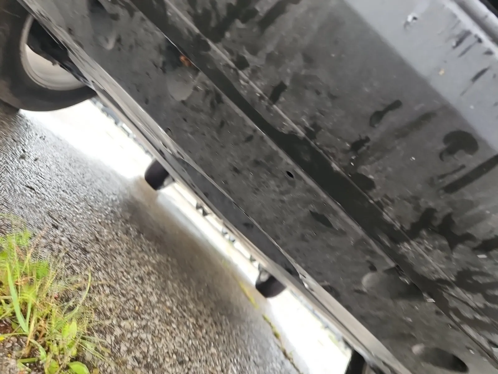 Undercarriage - Front Photo