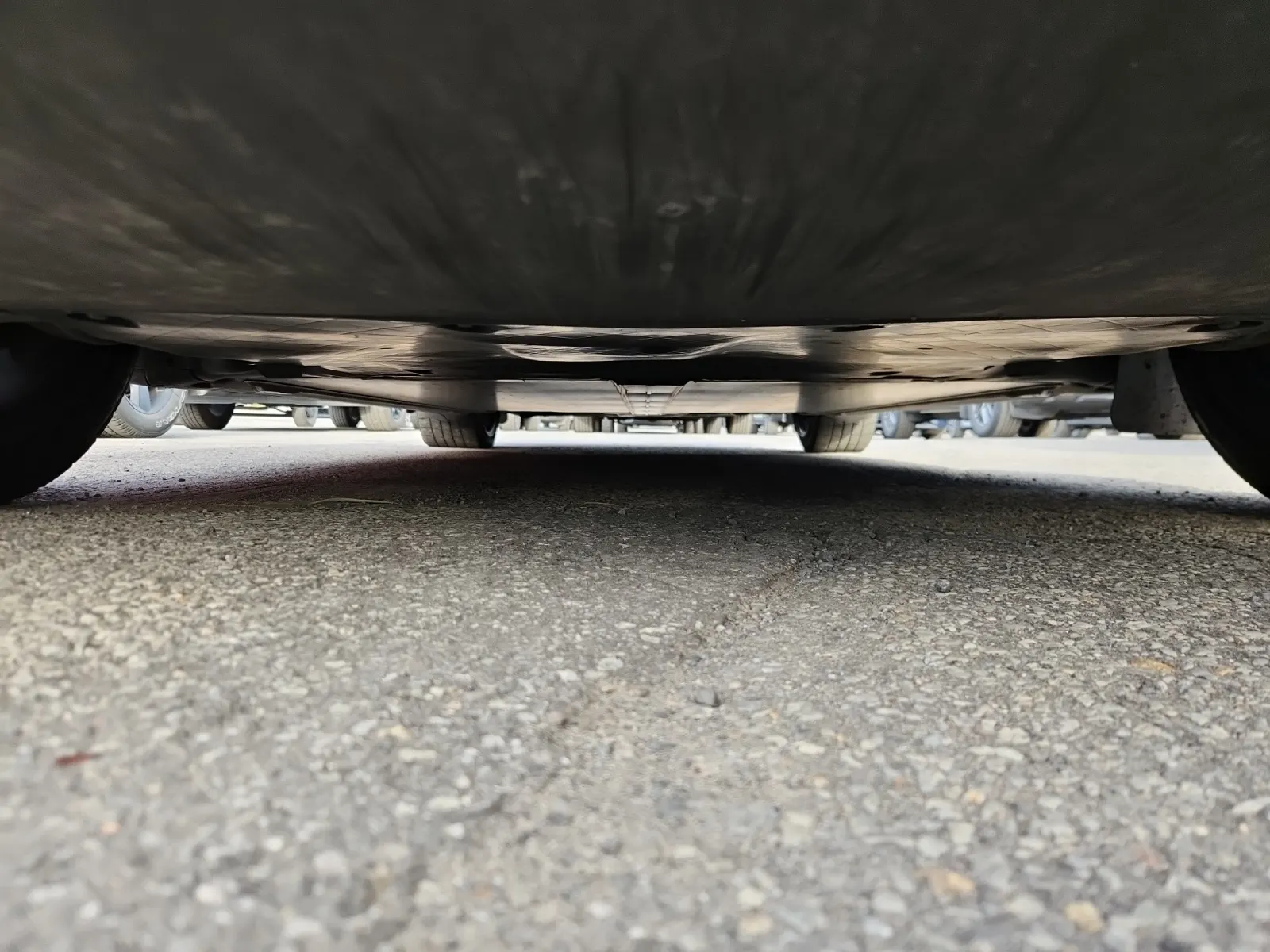 Undercarriage - Front Photo