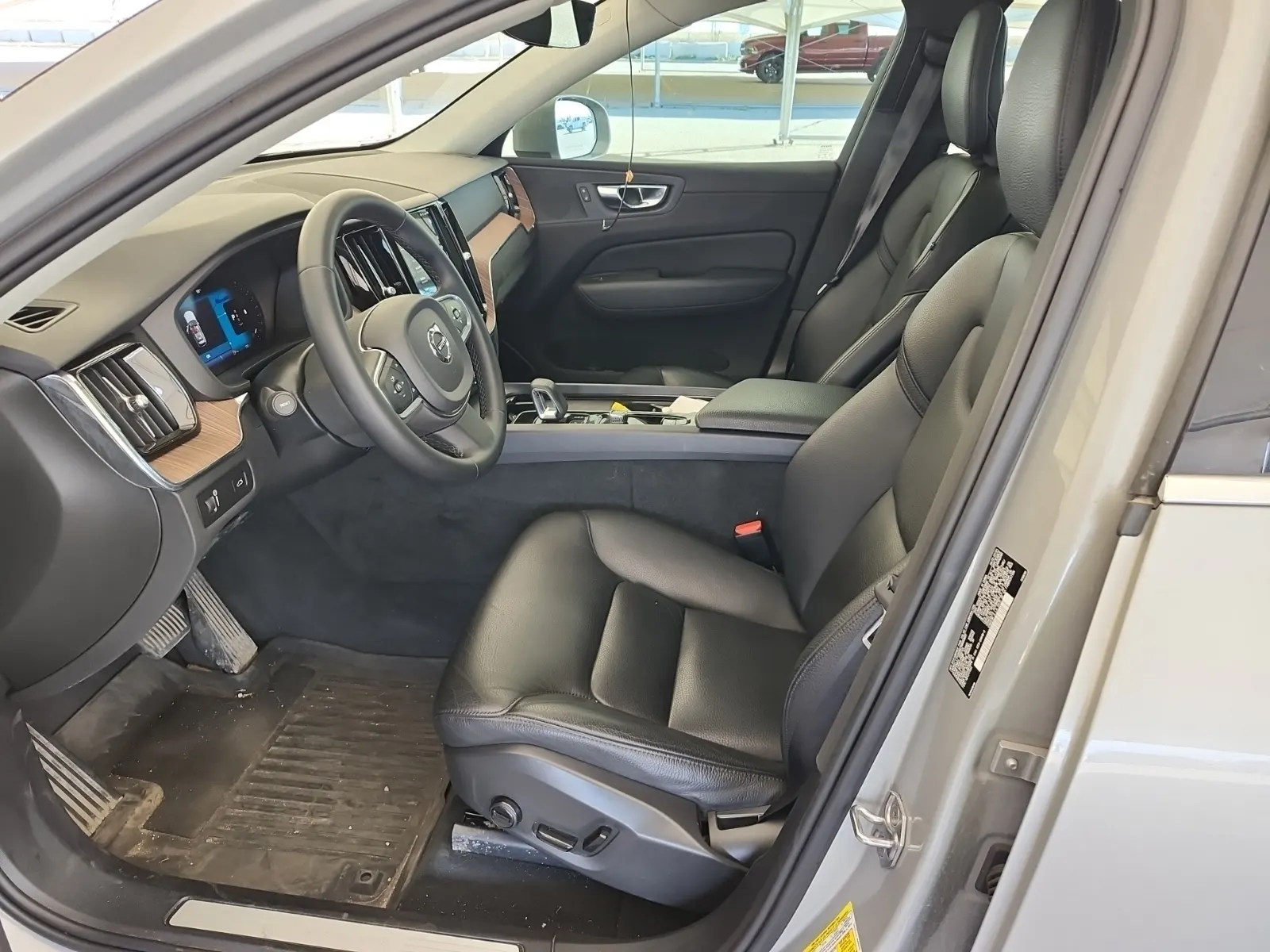 Front Interior Photo