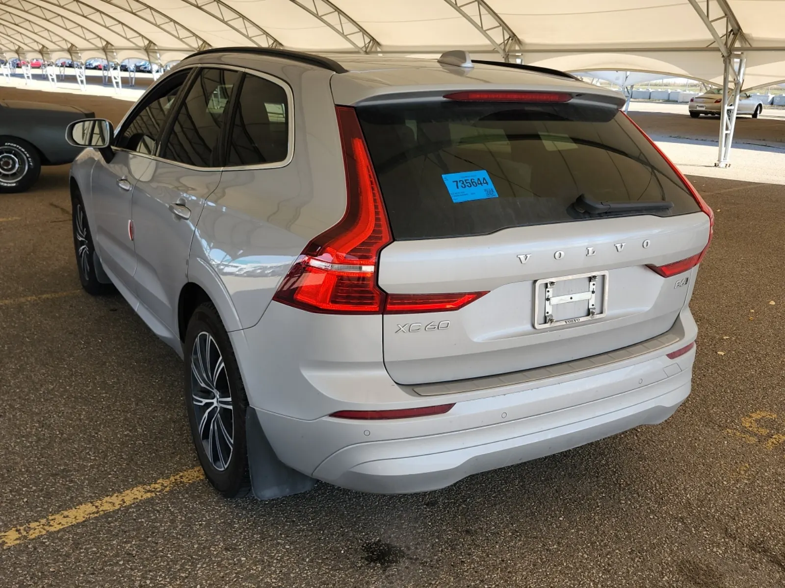 Driver Rear 3/4 Photo