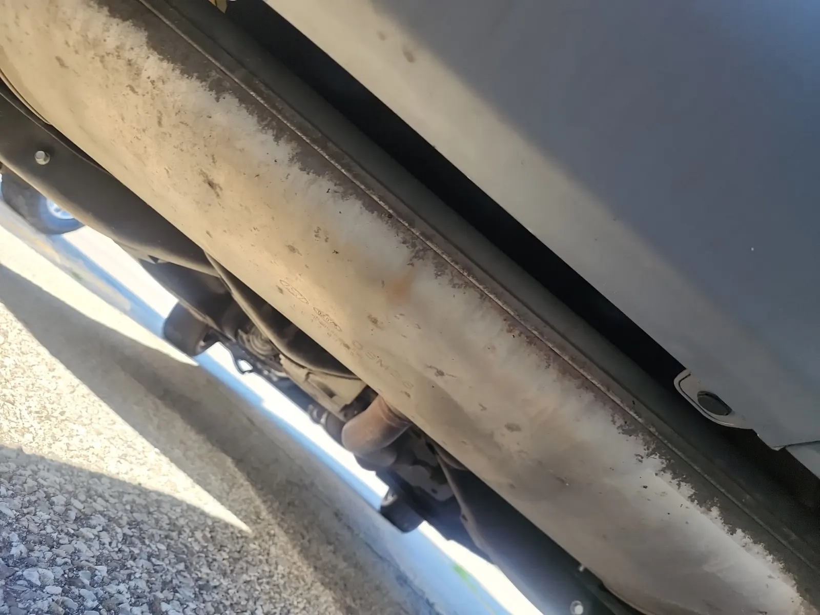 Undercarriage - Rear Photo