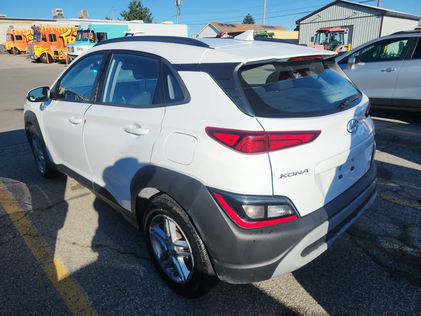 Driver Rear 3/4 Photo