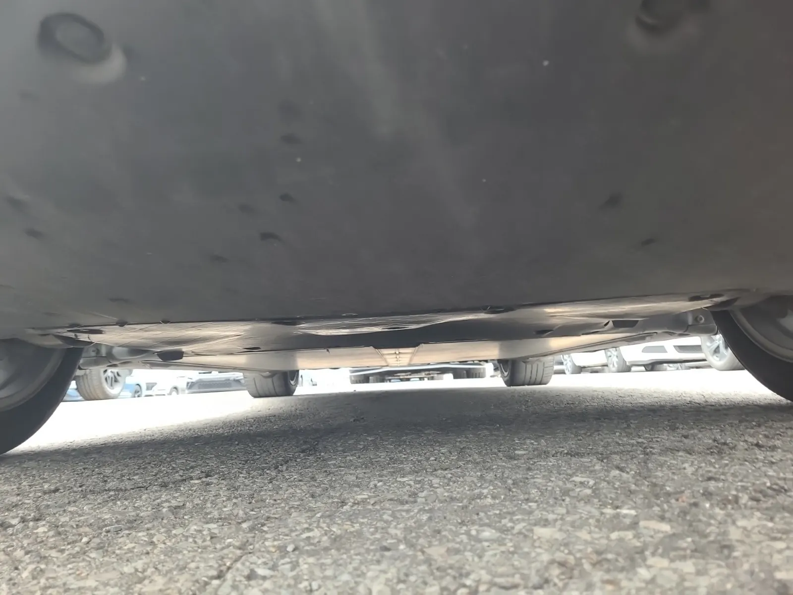 Undercarriage - Front Photo