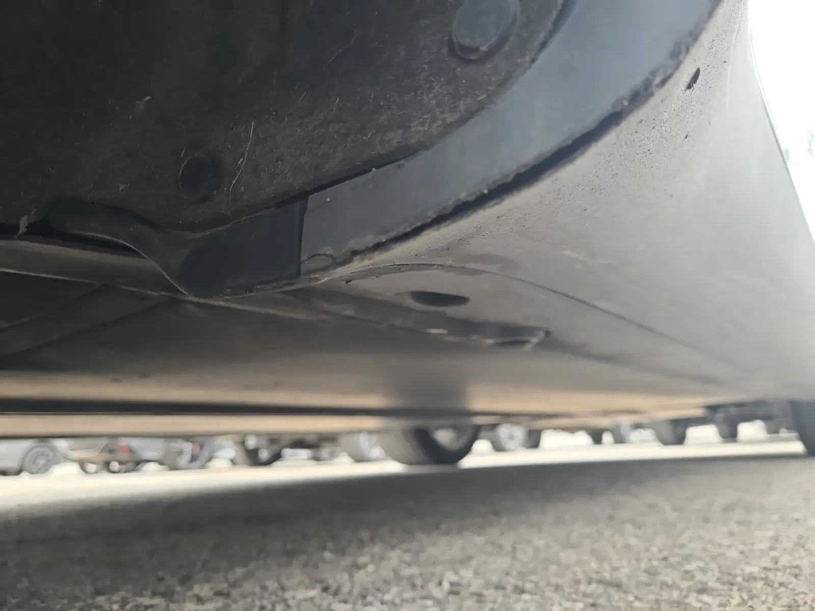 Undercarriage - Passenger Photo