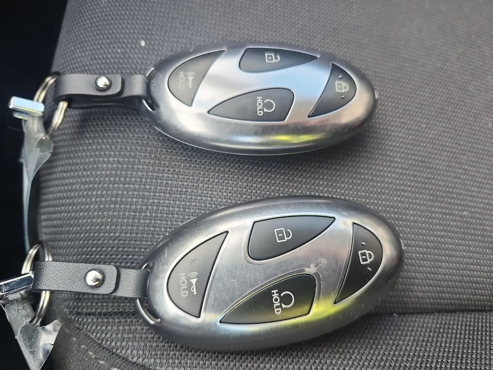 Keys/Fobs/Manual Photo