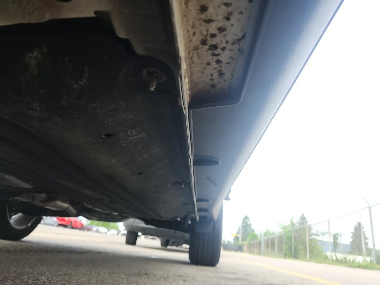 Undercarriage - Driver Photo