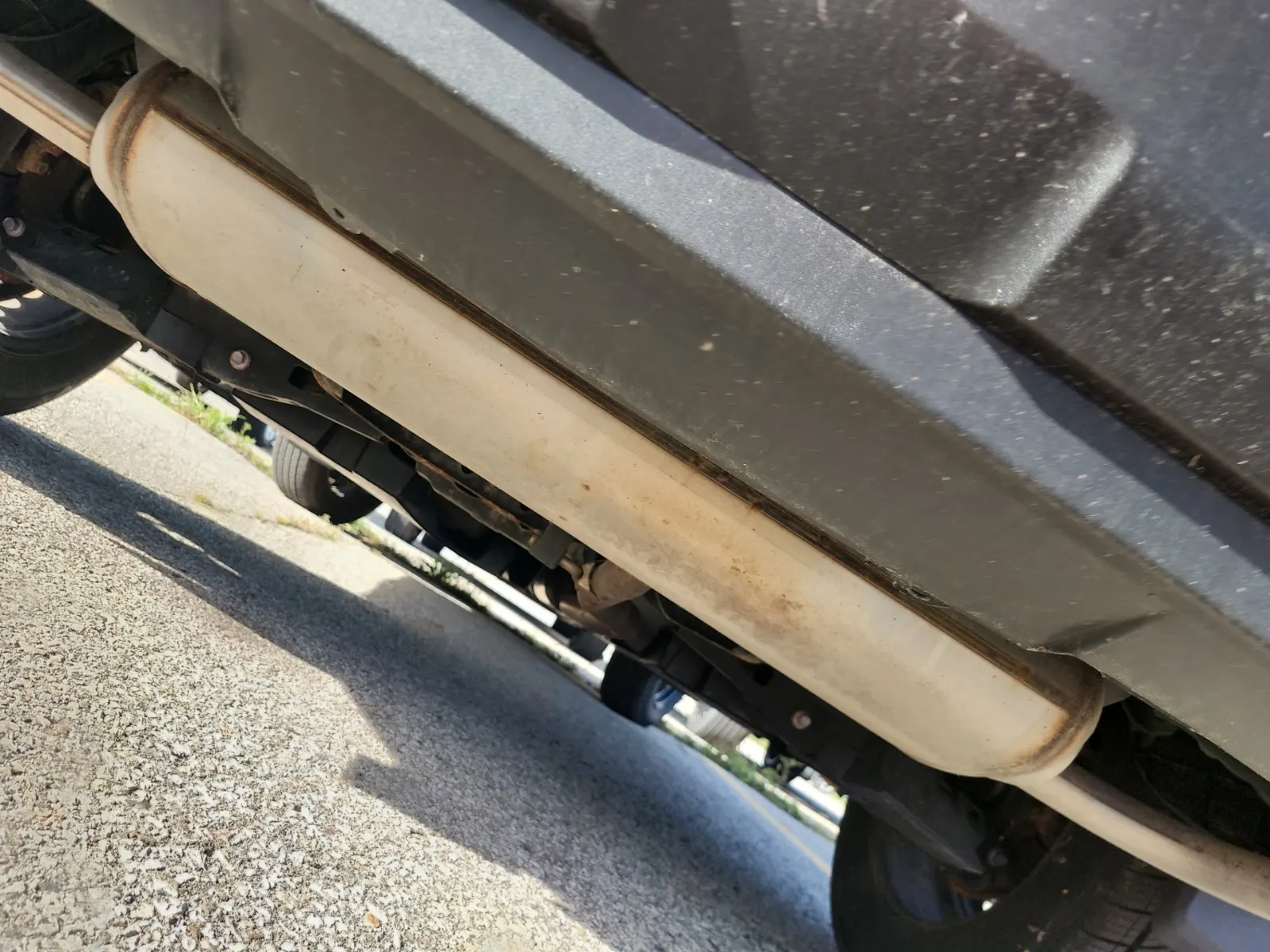 Undercarriage - Rear Photo