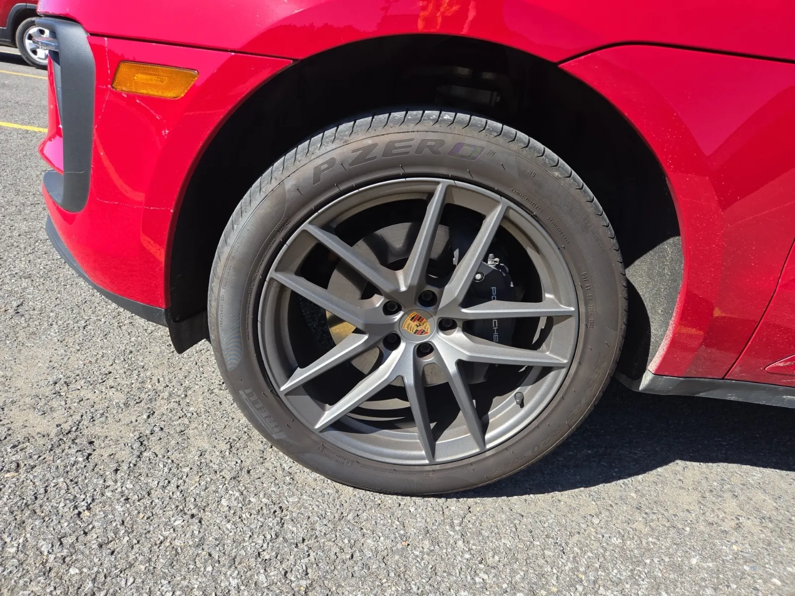 Front driver wheel/tire photo