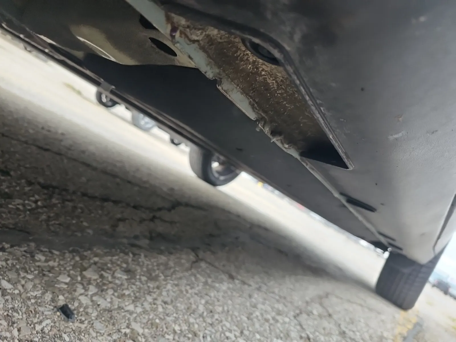 Undercarriage - Driver Photo