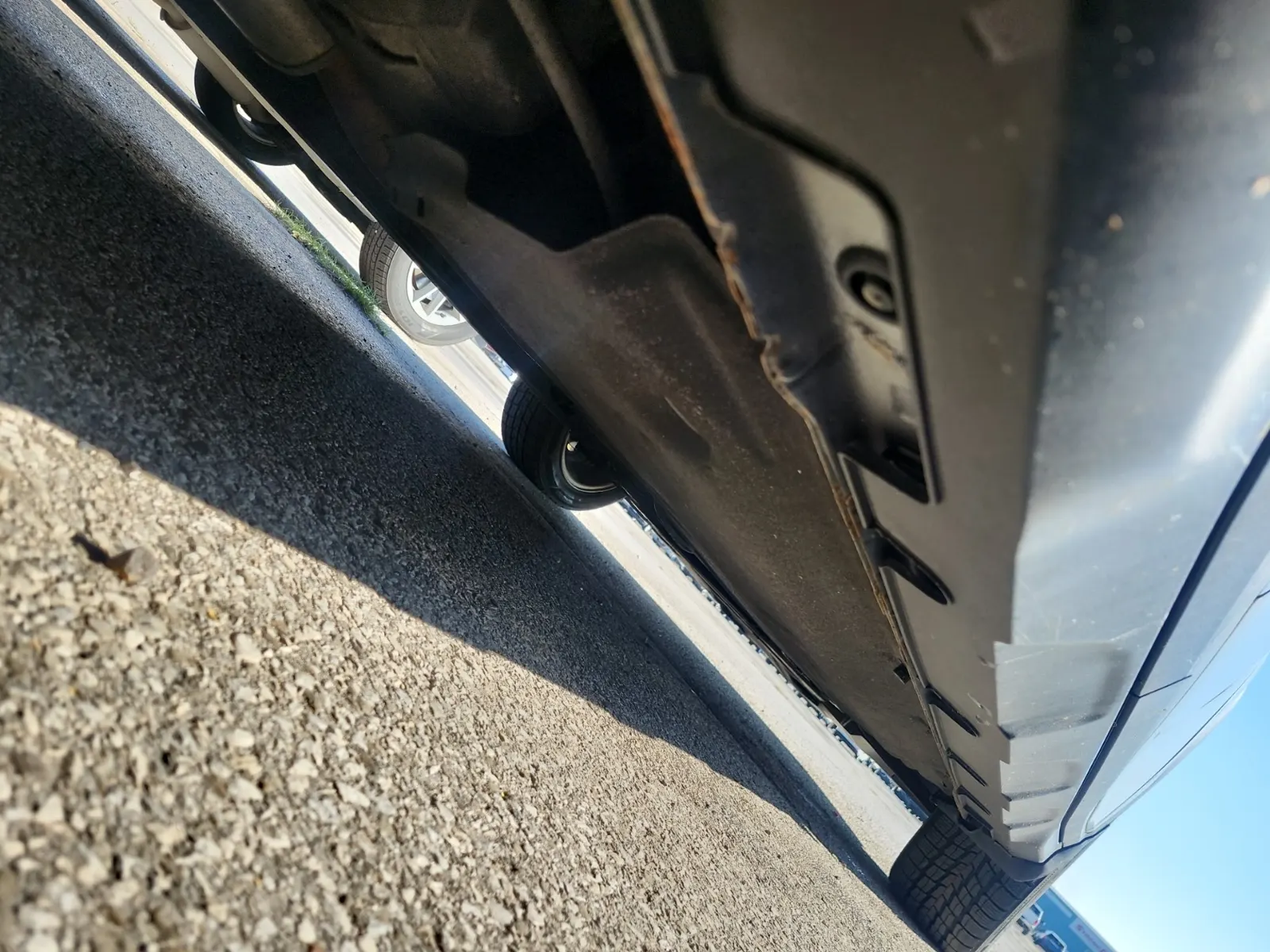 Undercarriage - Passenger Photo