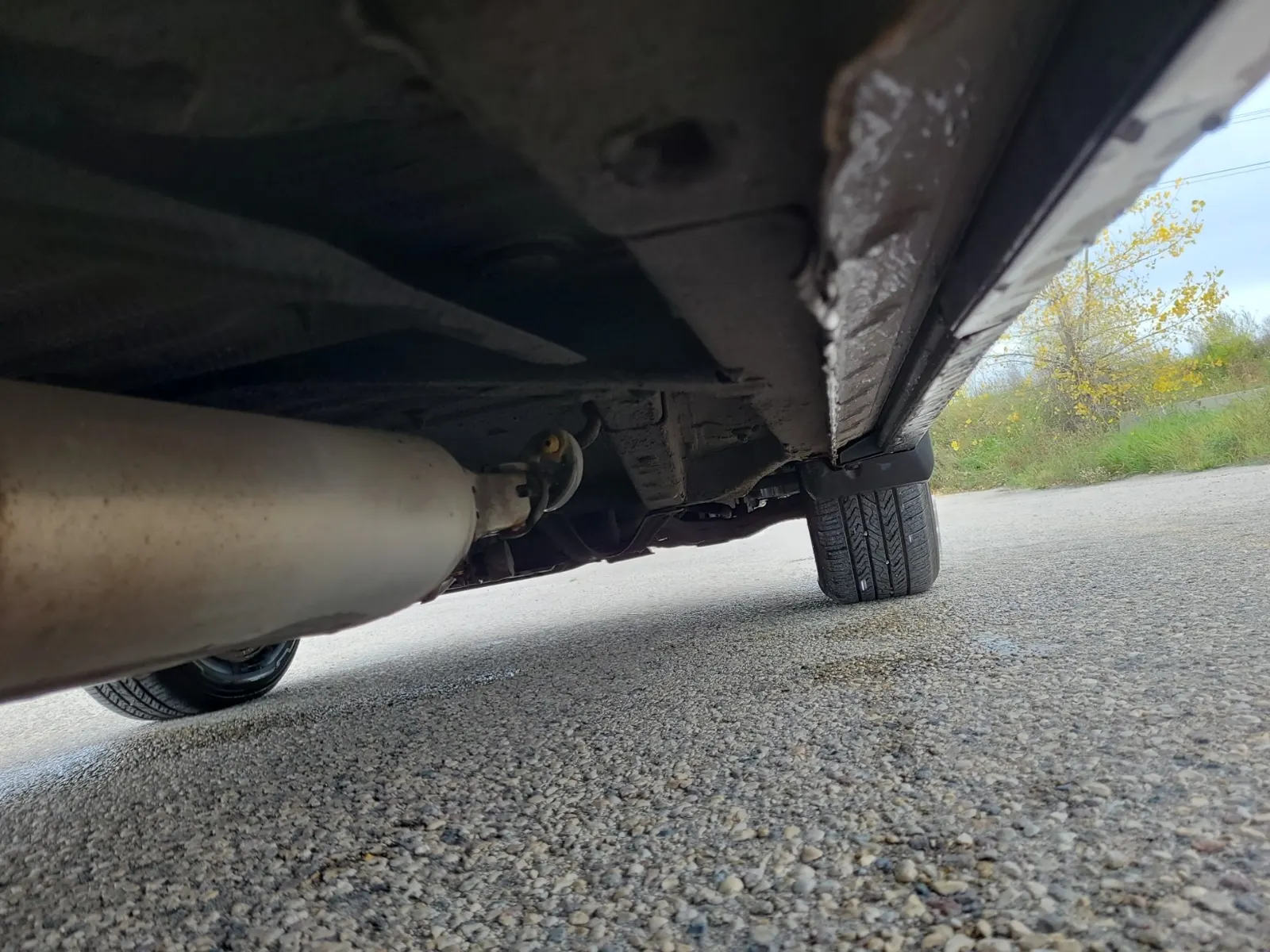 Undercarriage - Passenger Photo