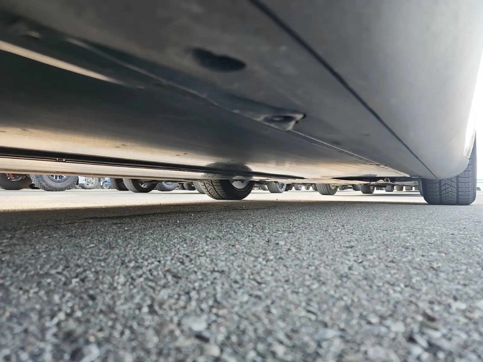 Undercarriage - Passenger Photo