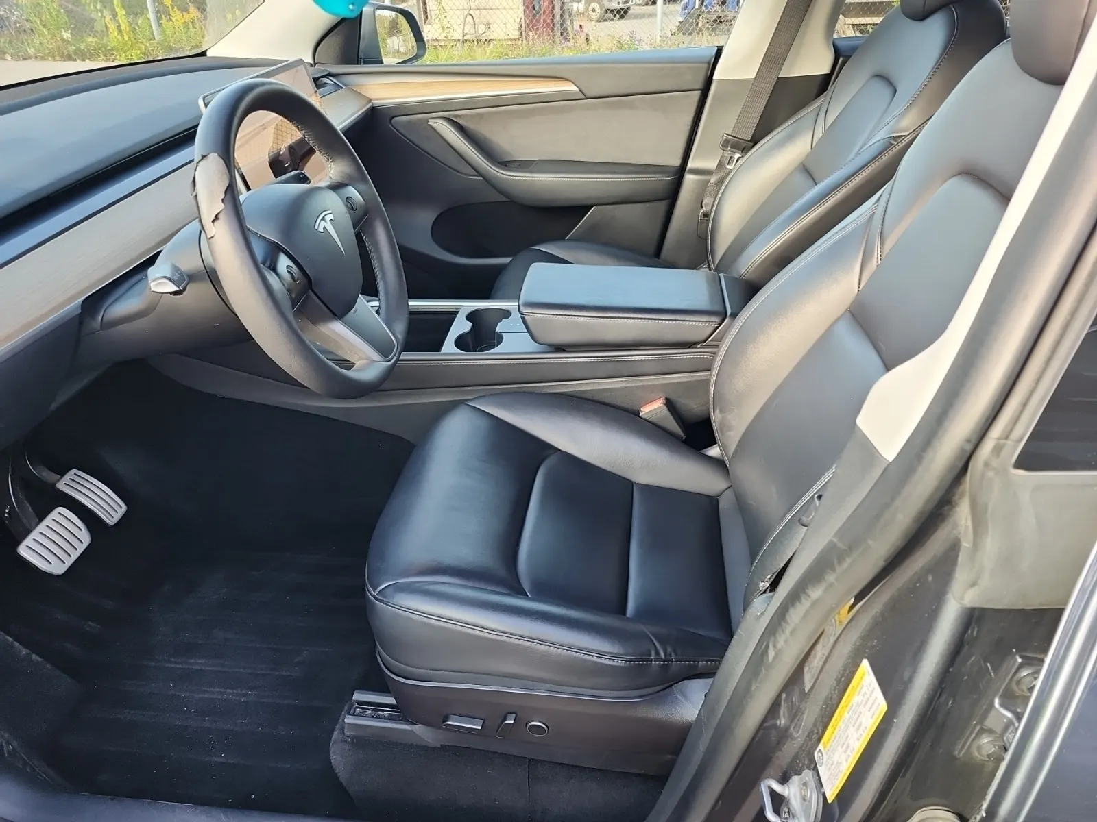 Front Interior Photo