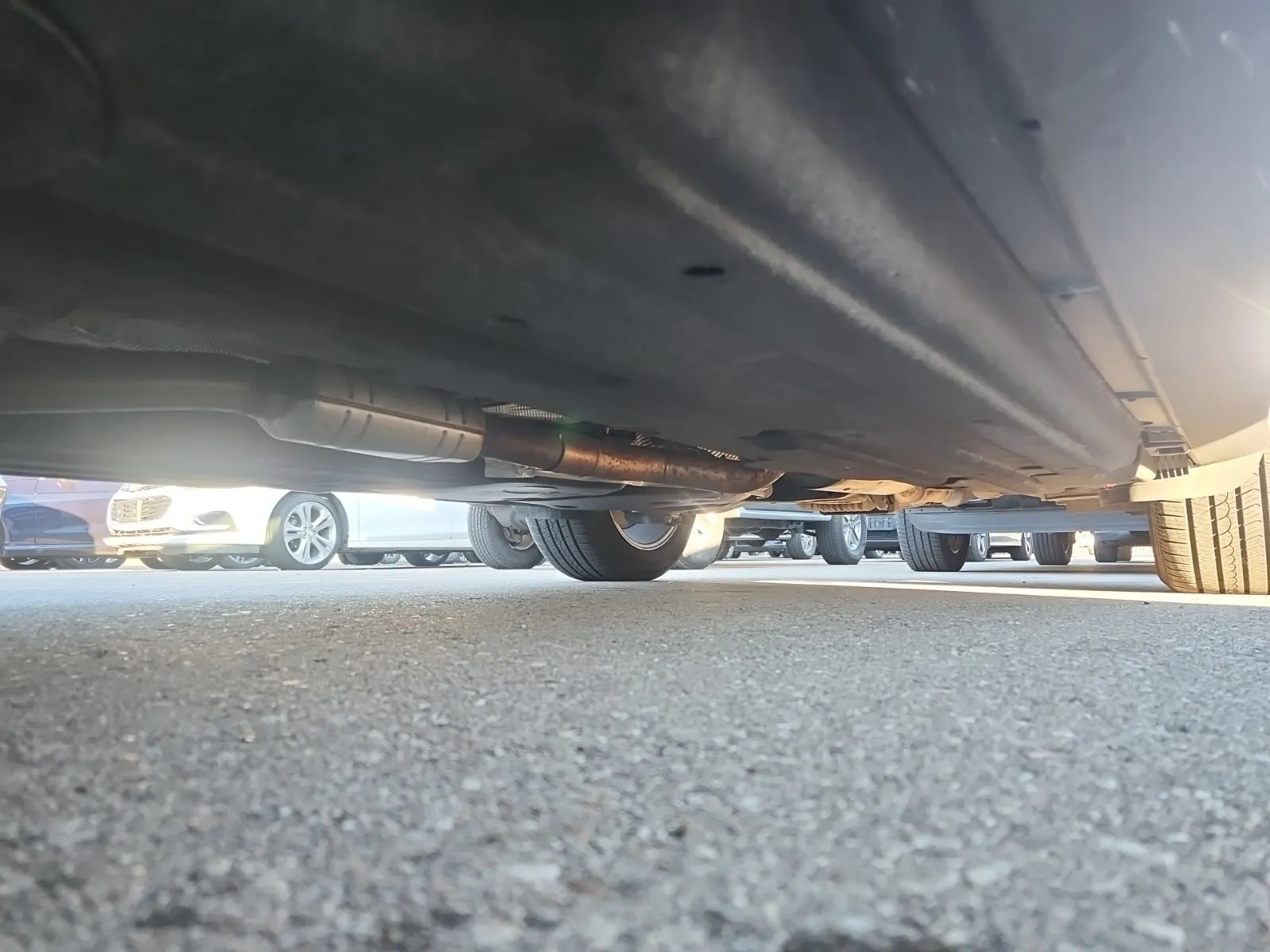 Undercarriage - Driver Photo