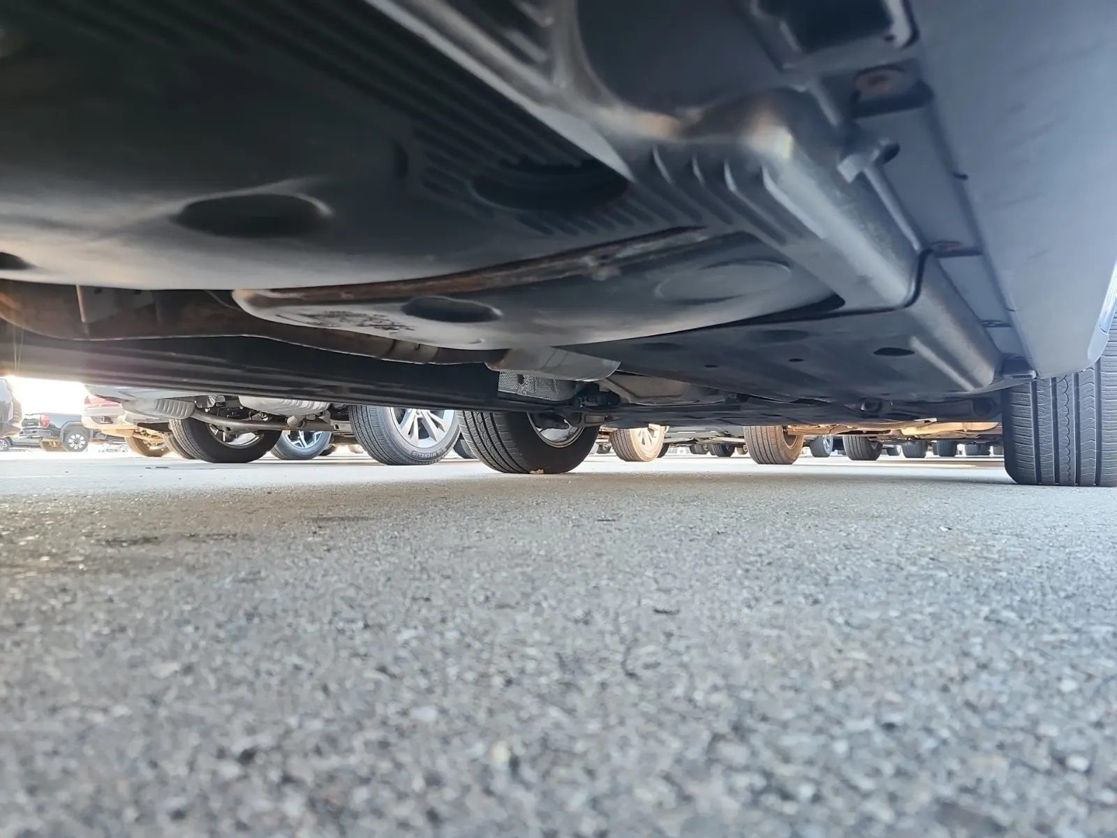 Undercarriage - Passenger Photo