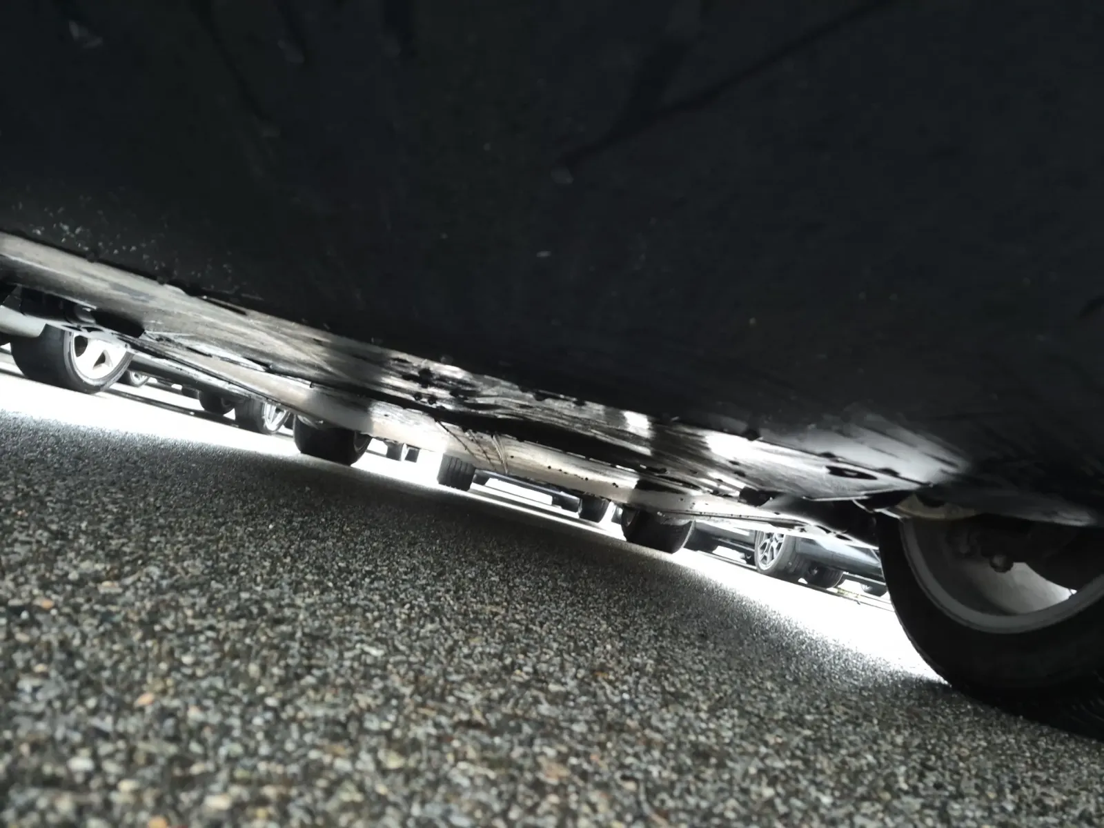 Undercarriage - Front Photo