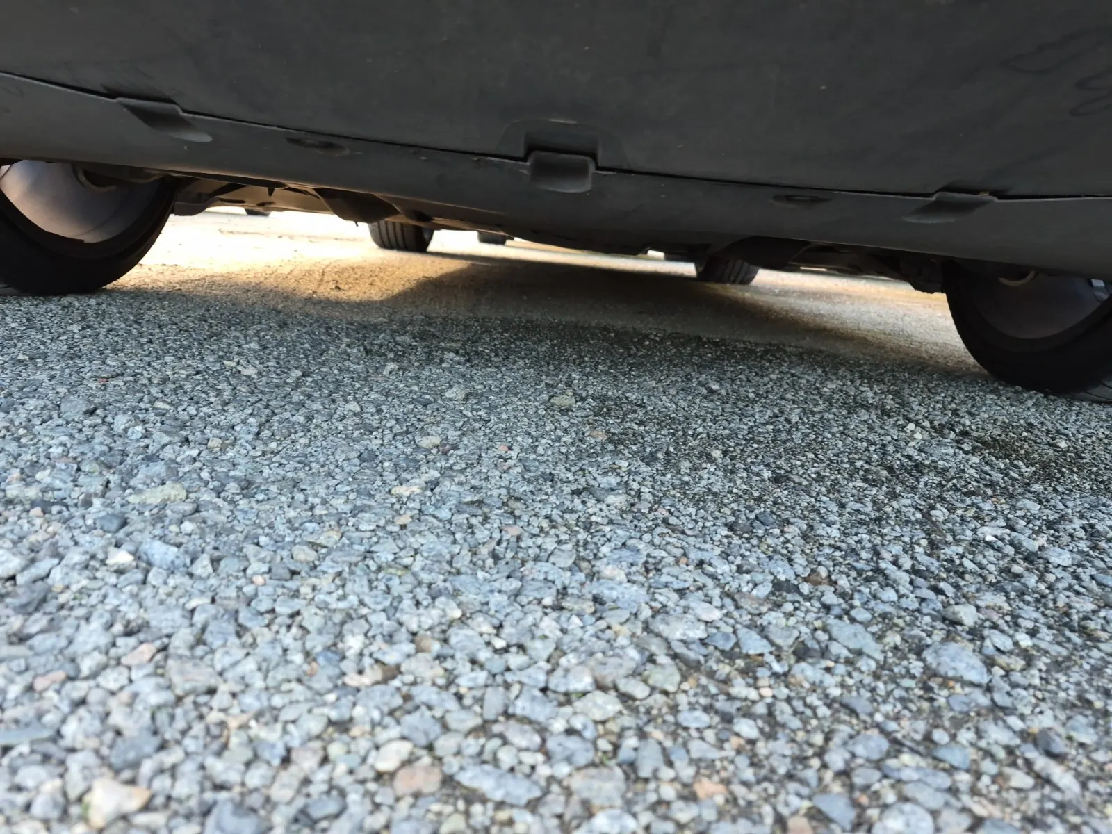 Undercarriage - Rear Photo