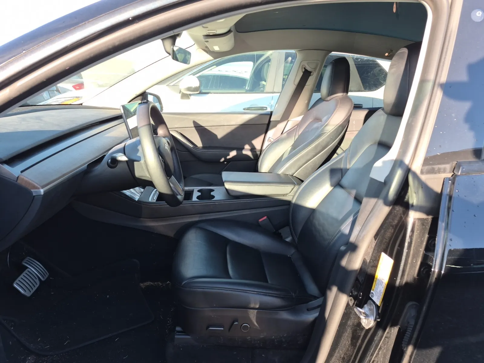 Front Interior Photo
