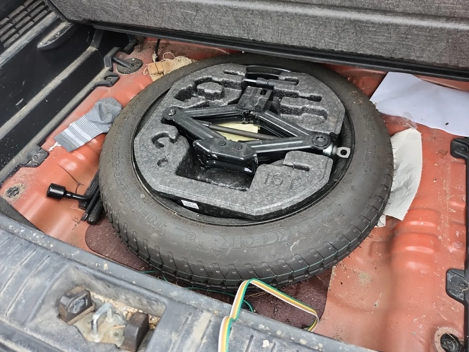 Spare Tire & Wheel Photo
