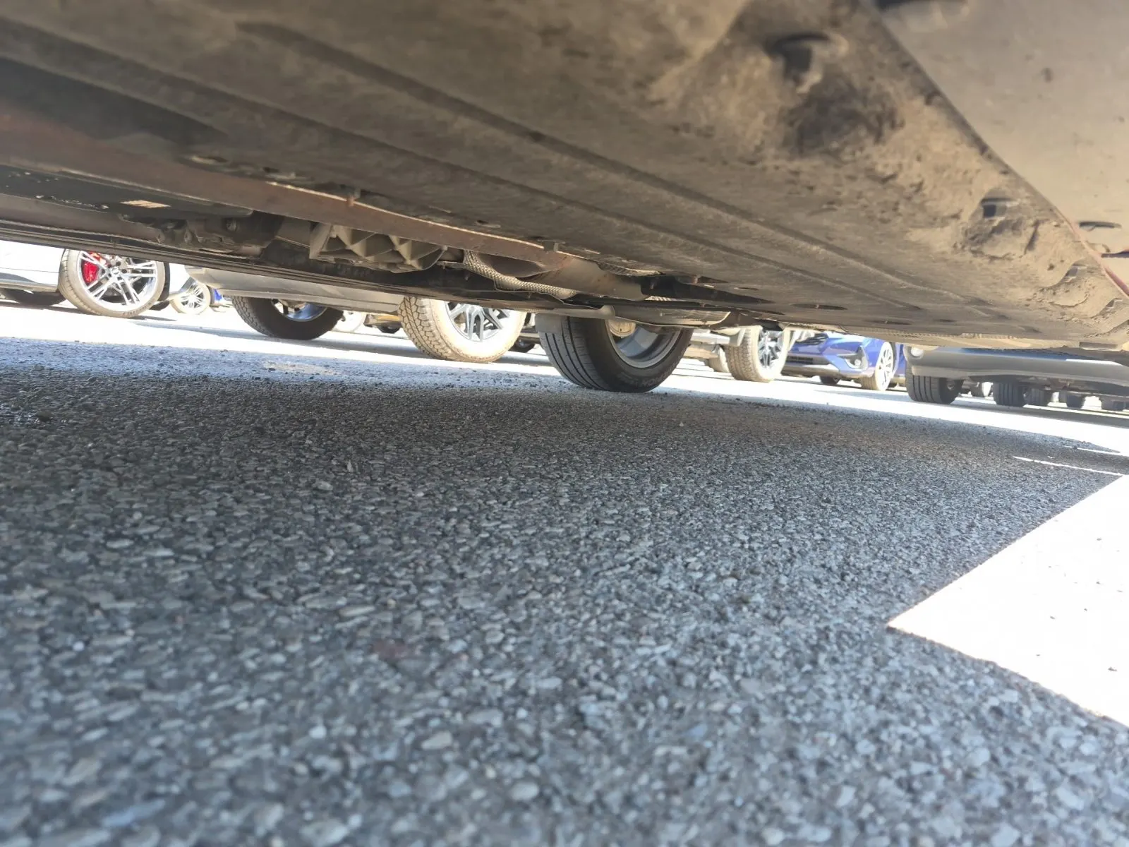 Undercarriage - Driver Photo