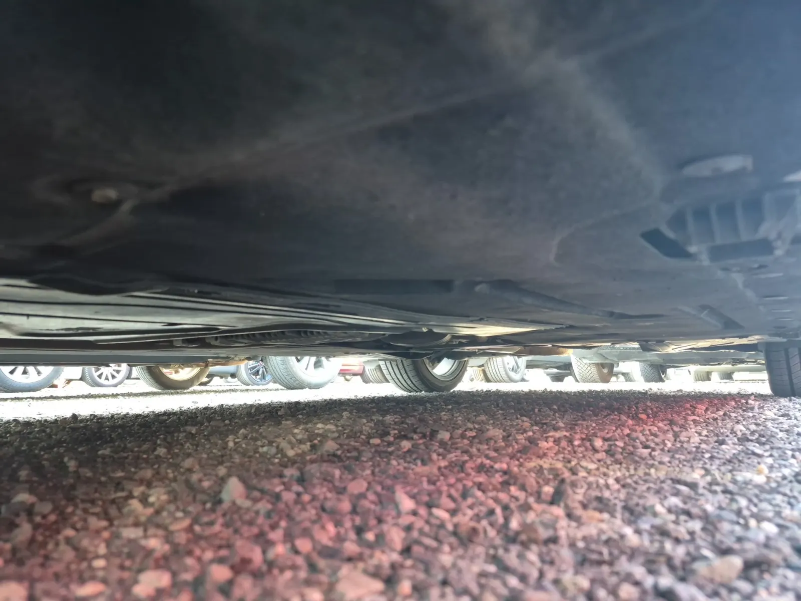 Undercarriage - Driver Photo