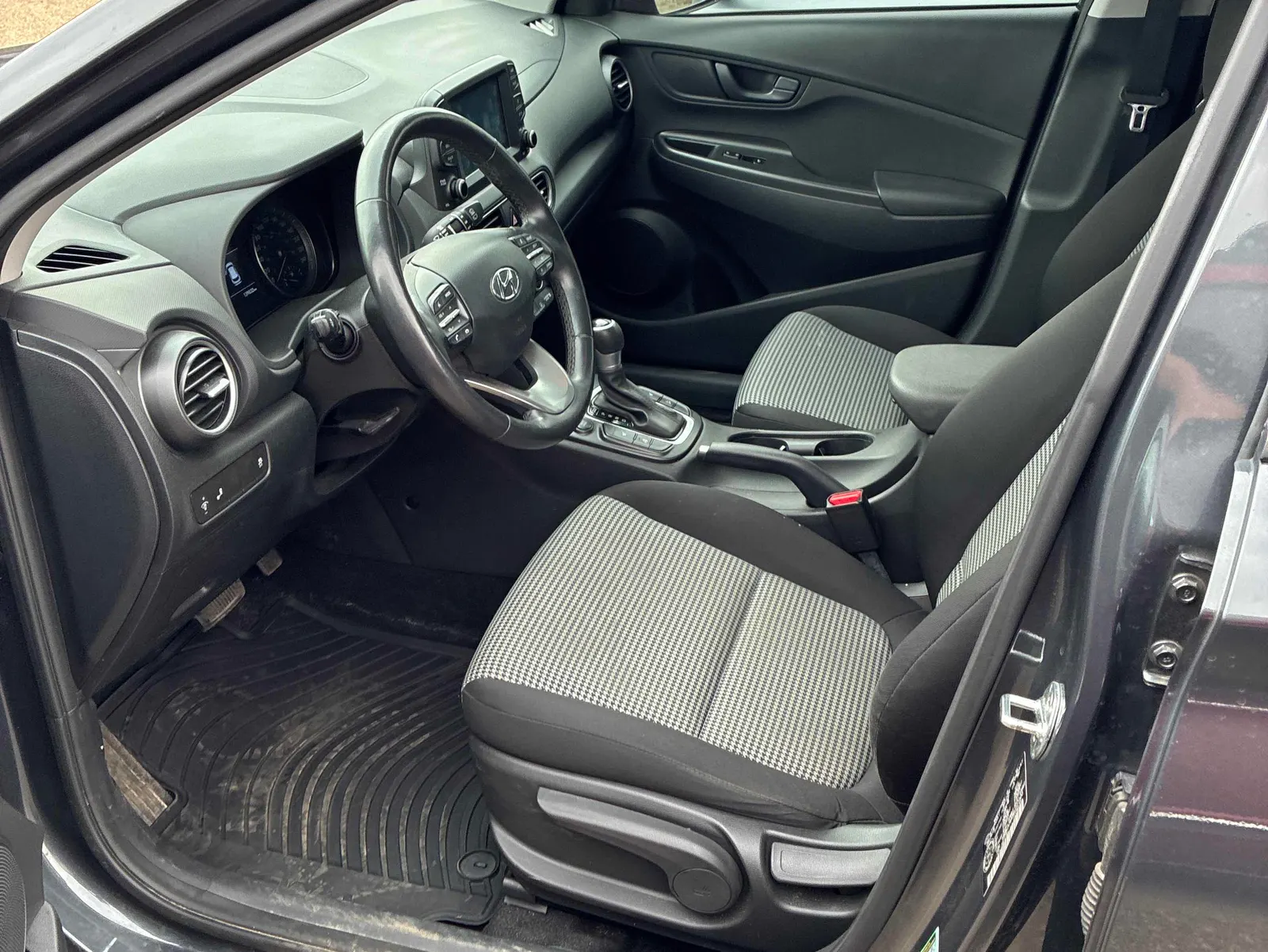 Interior driver side