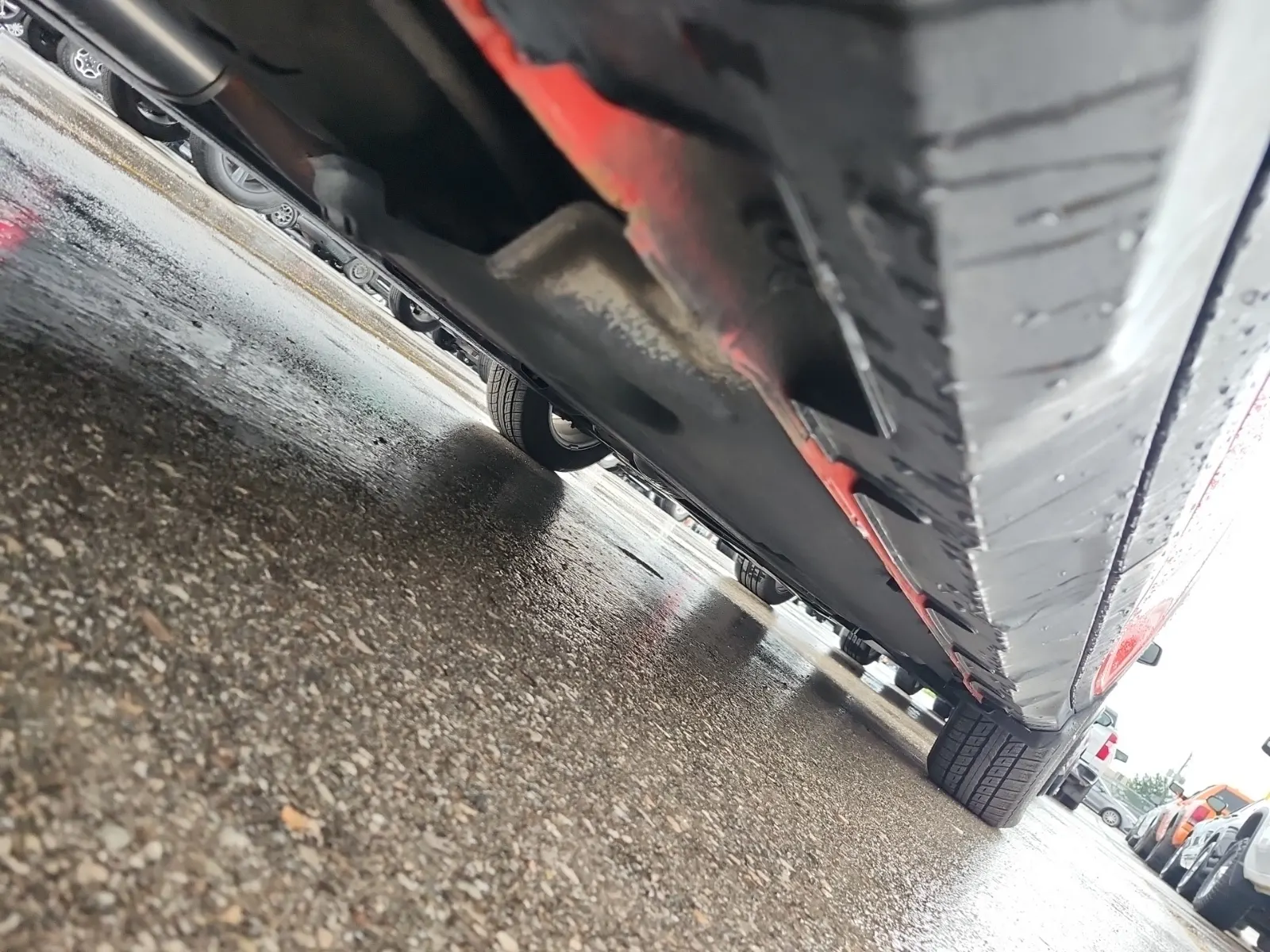 Undercarriage - Passenger Photo