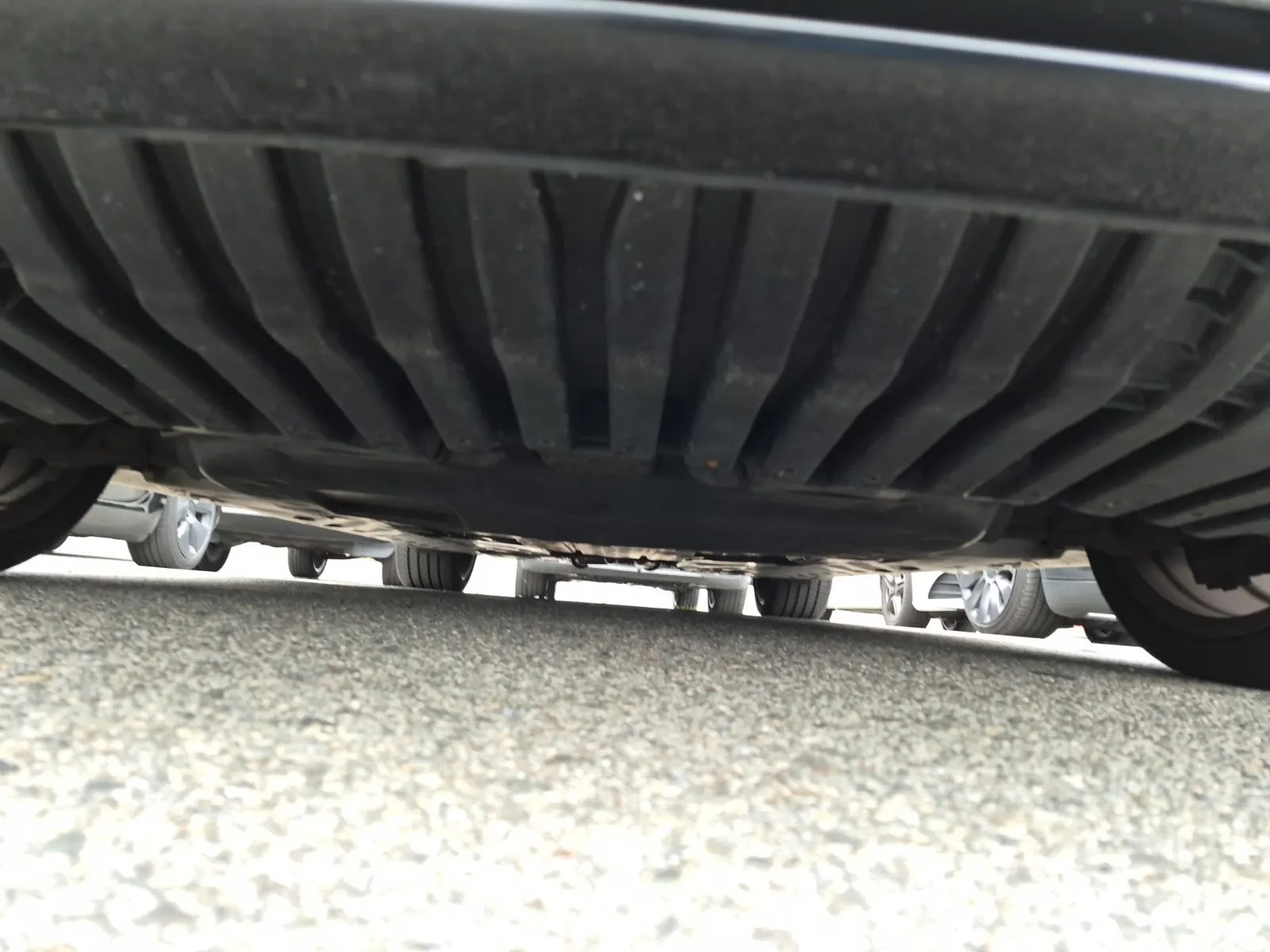Undercarriage - Front Photo