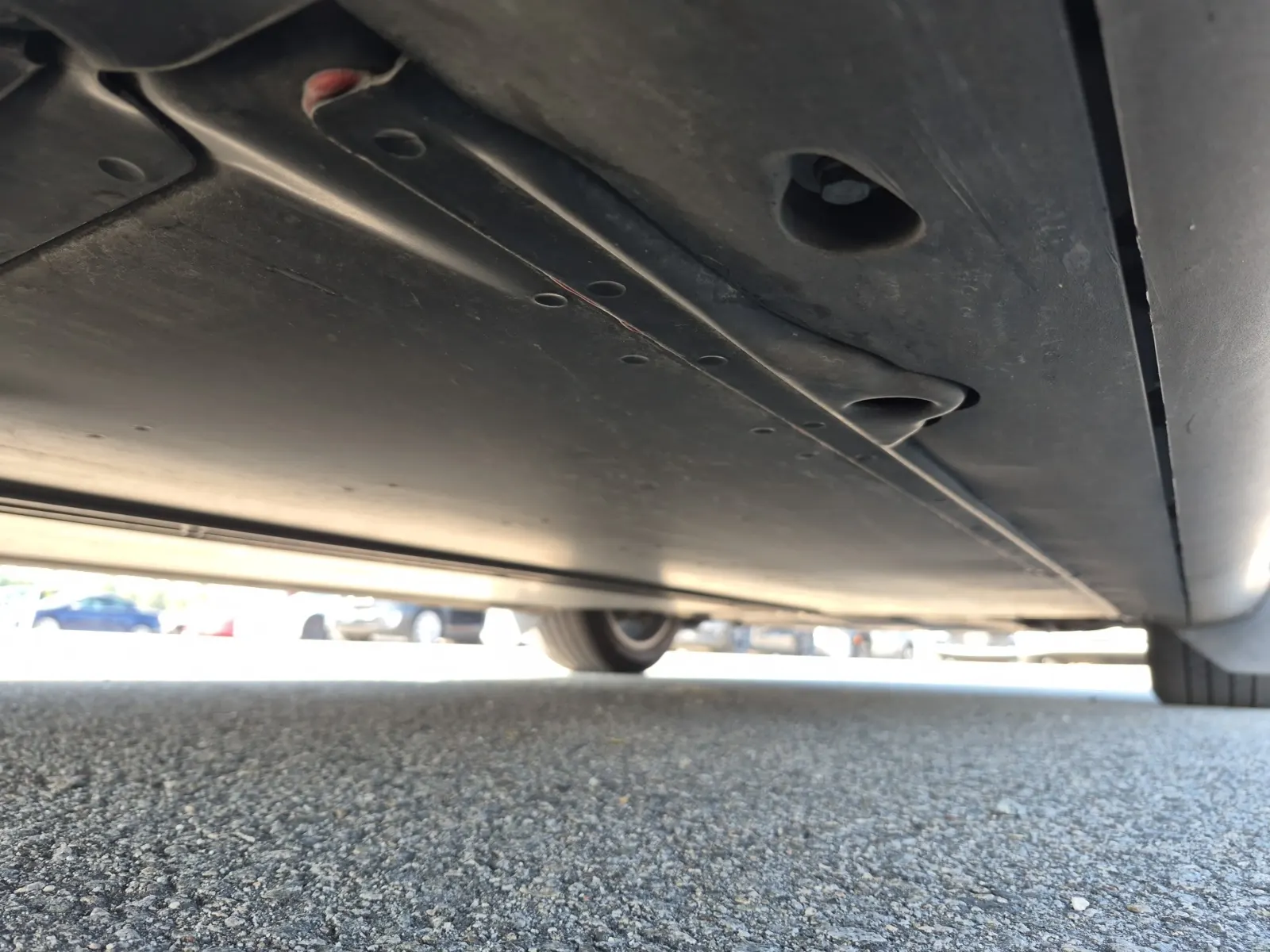 Undercarriage - Passenger Photo