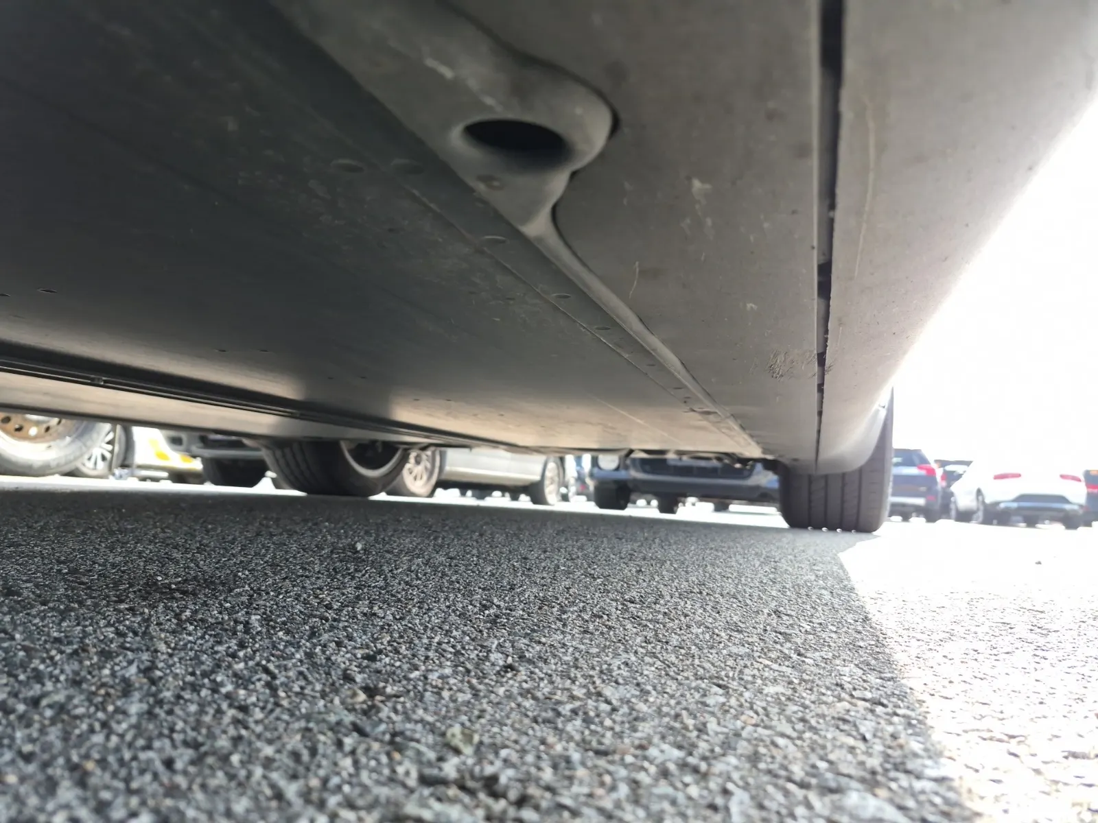 Undercarriage - Driver Photo