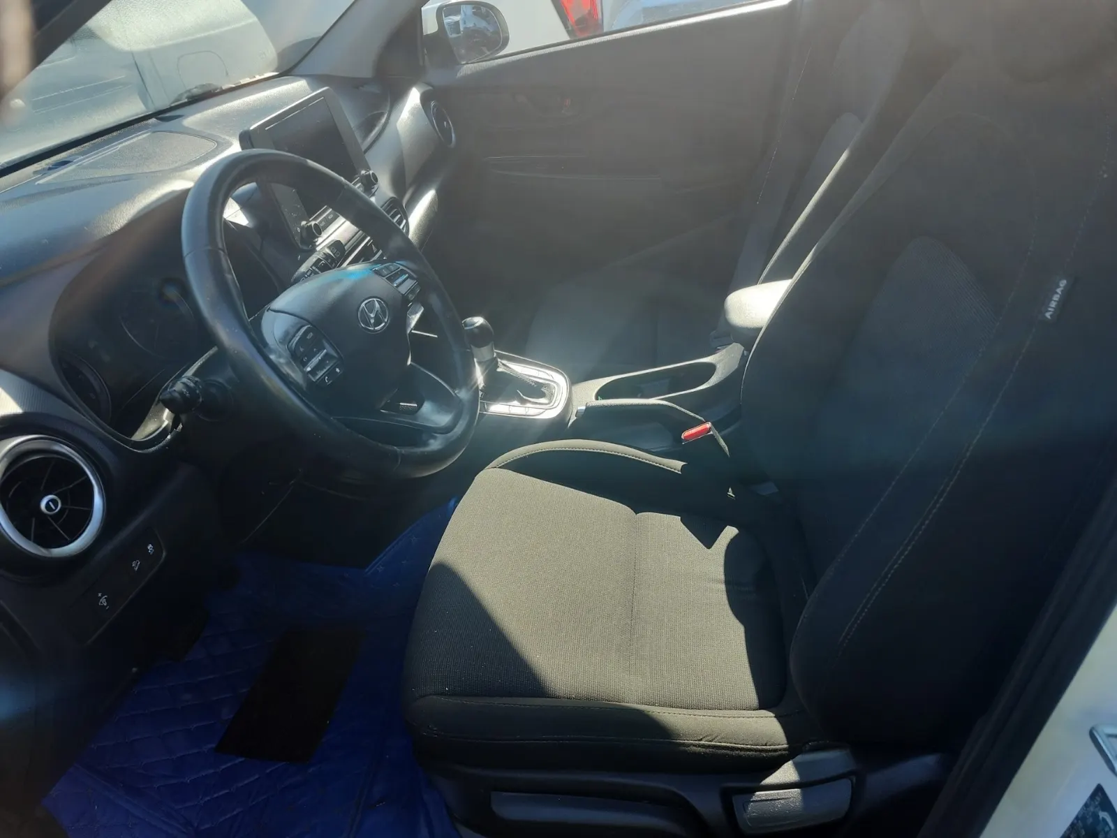 Front Interior Photo